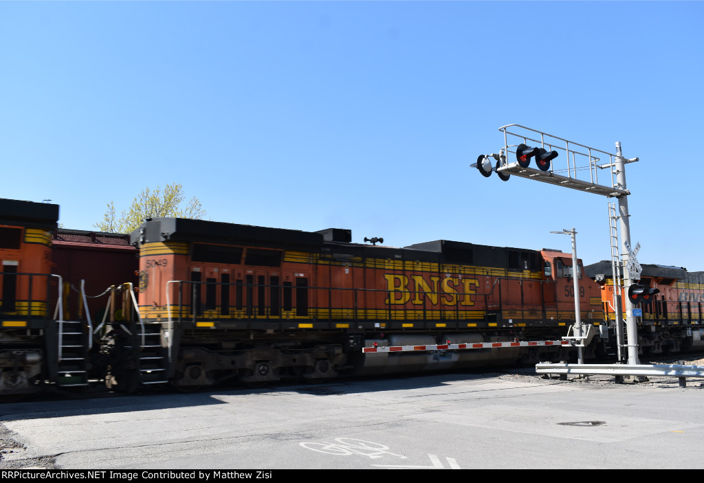 BNSF 5049